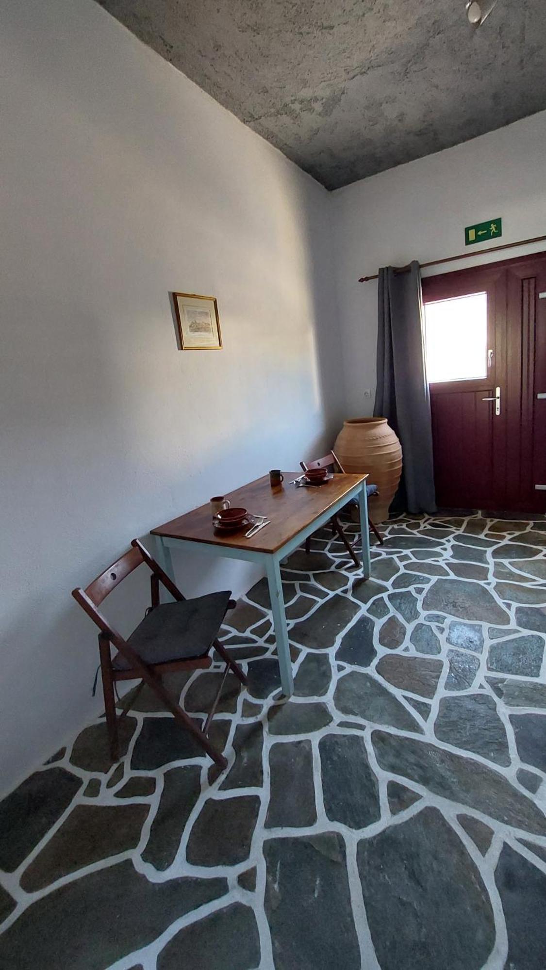 Styfilia Beachfront Apartments Platis Gialos  Exteriör bild